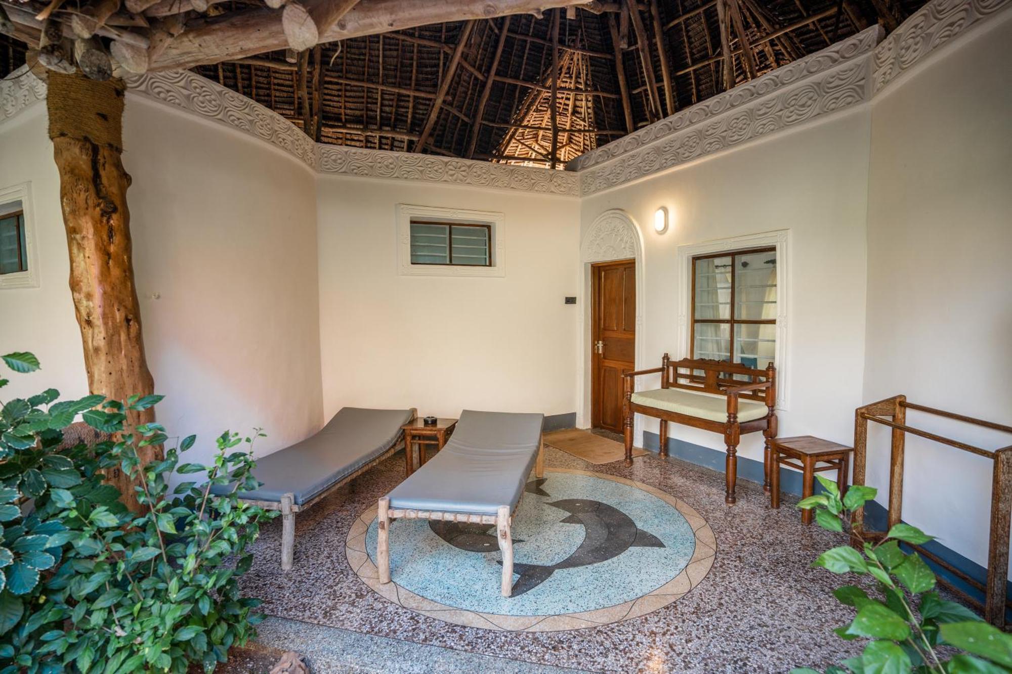 Pongwe Beach Hotel Luaran gambar